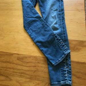 HUDSON JEANS cropped denim with stud ankle detail